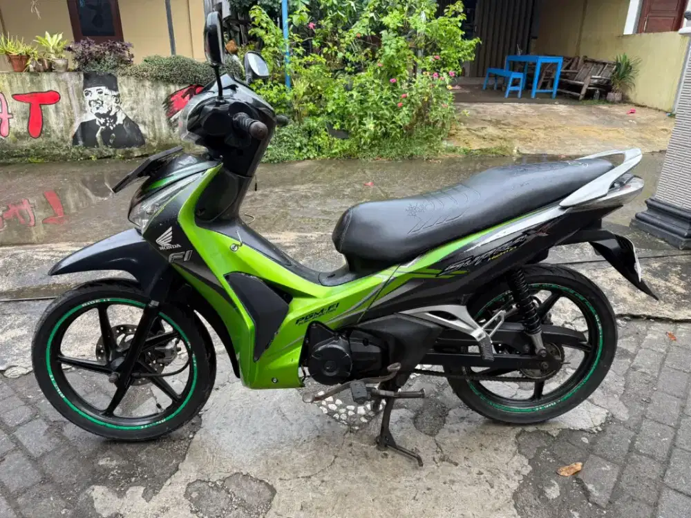 Supra helm in injeksi THN 2013 plat B Jakarta