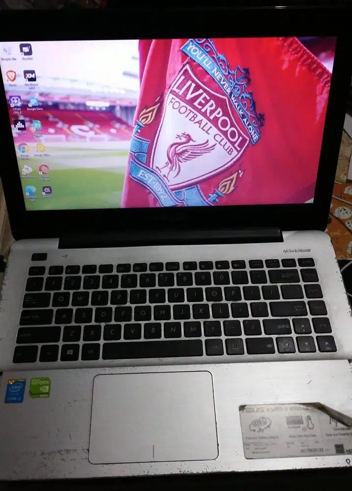 Laptop ASUS A455L dual VGA Nvidia udah pake SSD 240 GB