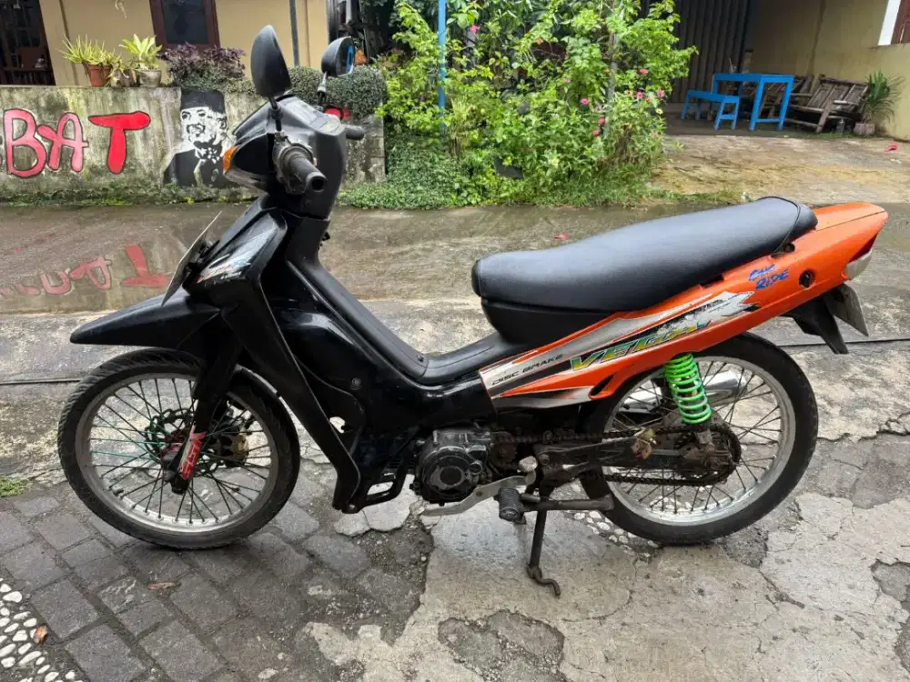 Vega R THN 2004 plat AB Wonosari