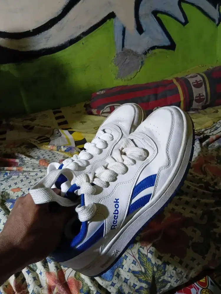 Reebok asli (no kardus) . ArdoSport (no kardus). Sendal sport