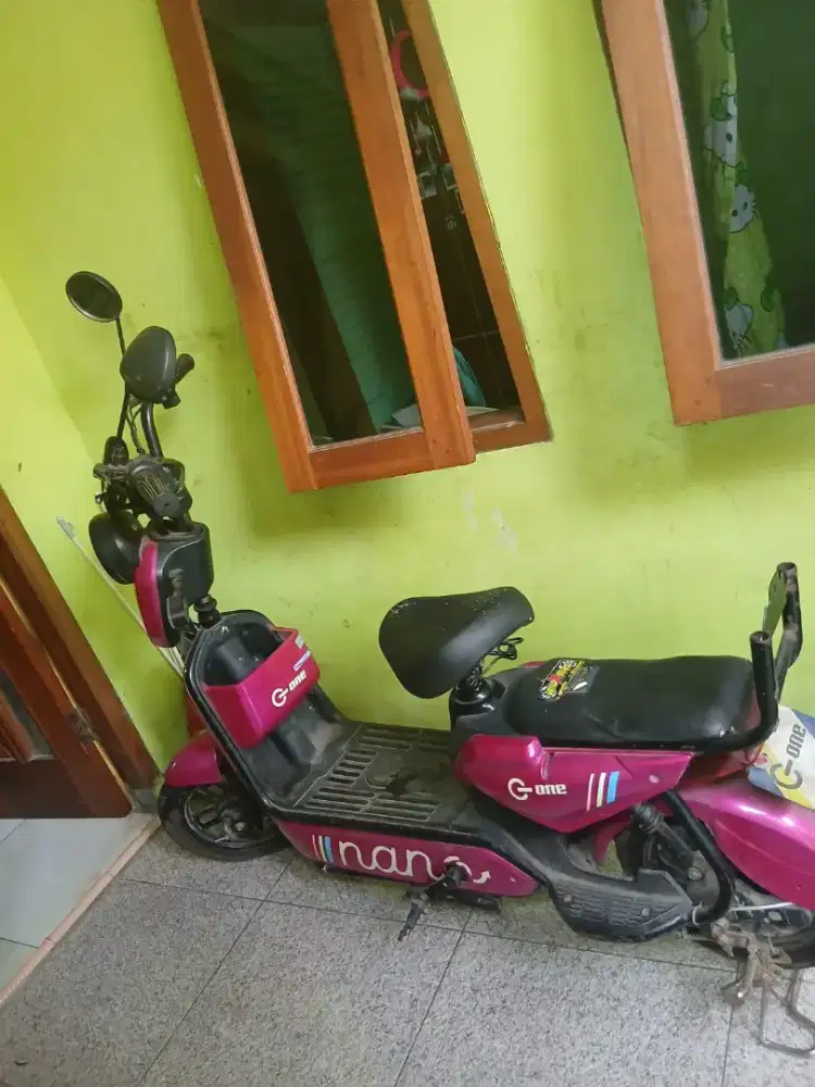 Sepeda Listrik Merk Q One