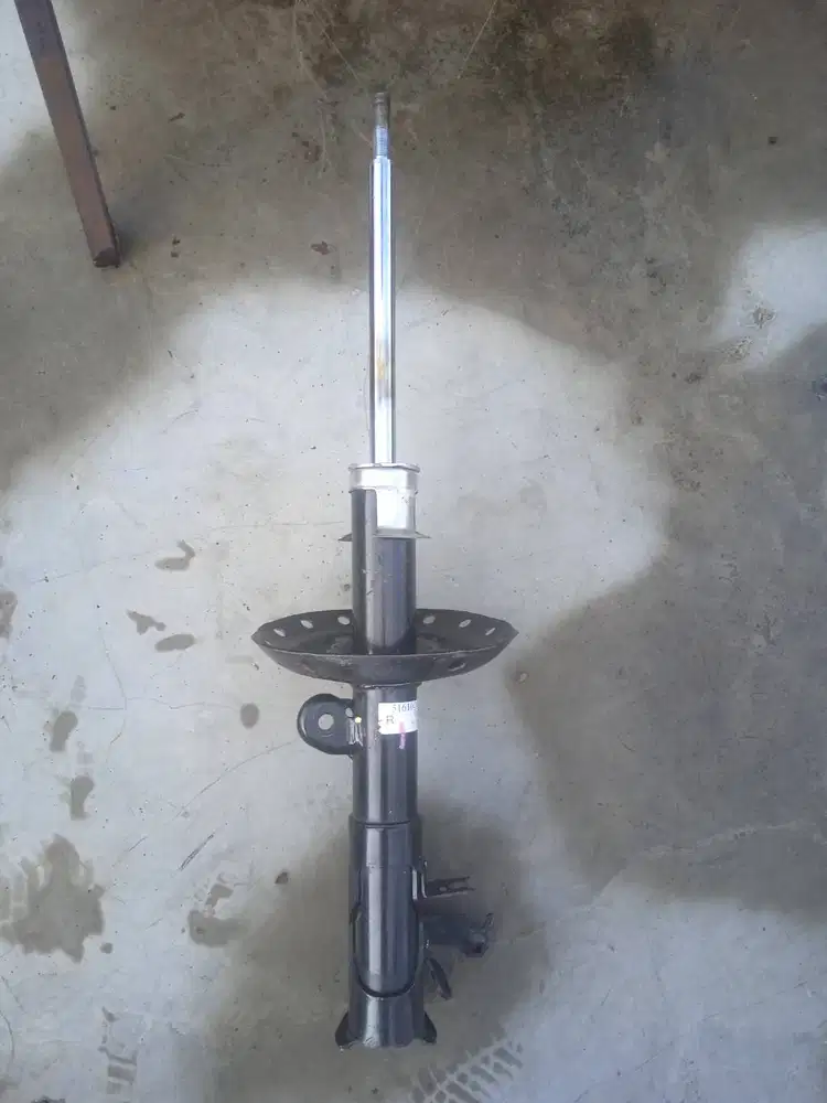 Shockbreaker depan kanan honda Brio th 2022 cabutan