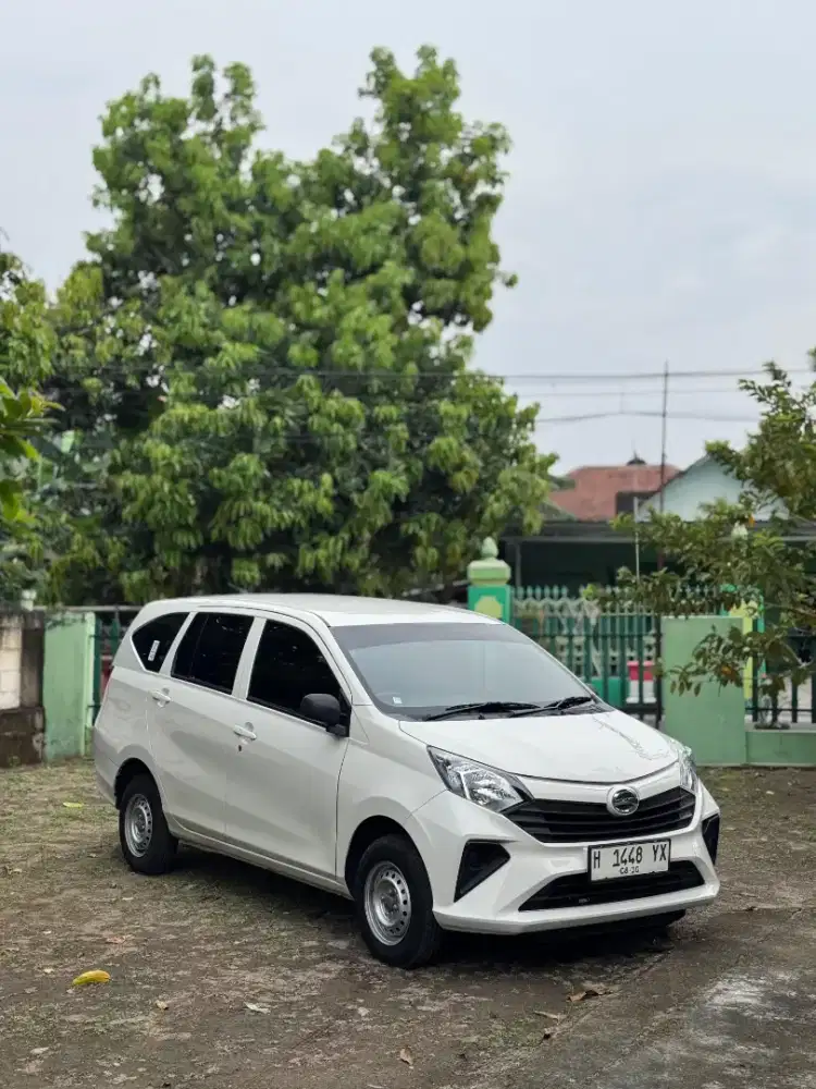 Sigra 2025 Kondisi Baru KM 10,000