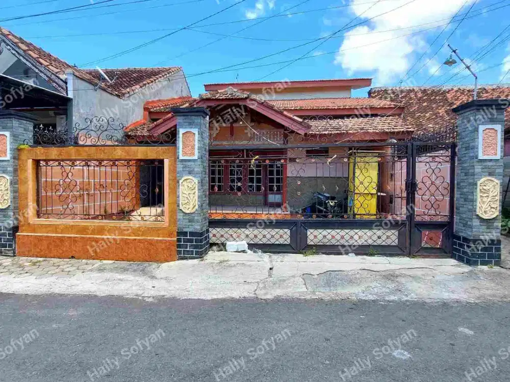 Dijual Rumah Secondari Dekar RSUD Kota Banyuwangi Dg 5 Kamar Tidur