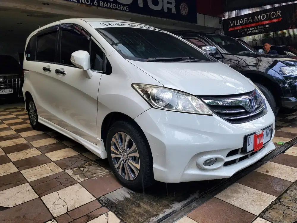 Honda Freed E psd 2014