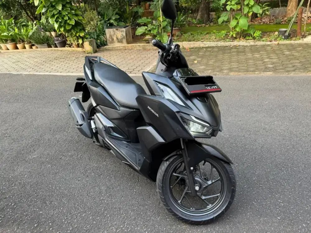Honda Vario 160 CBS Grande Matte Black Low Odo