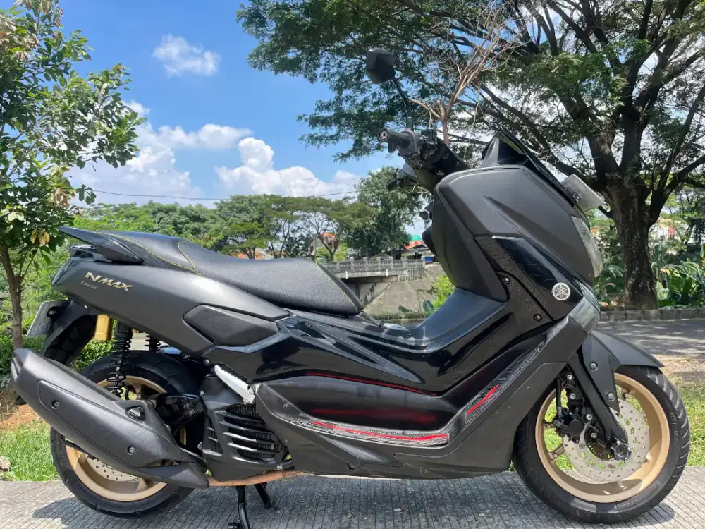 YAMAHA NMAX TAHUN 2019 MOTOR GRESS SS LNGKP ASLI