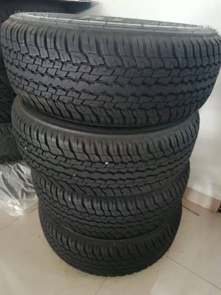 Ban bekas Dunlop grabtrax at. r 17