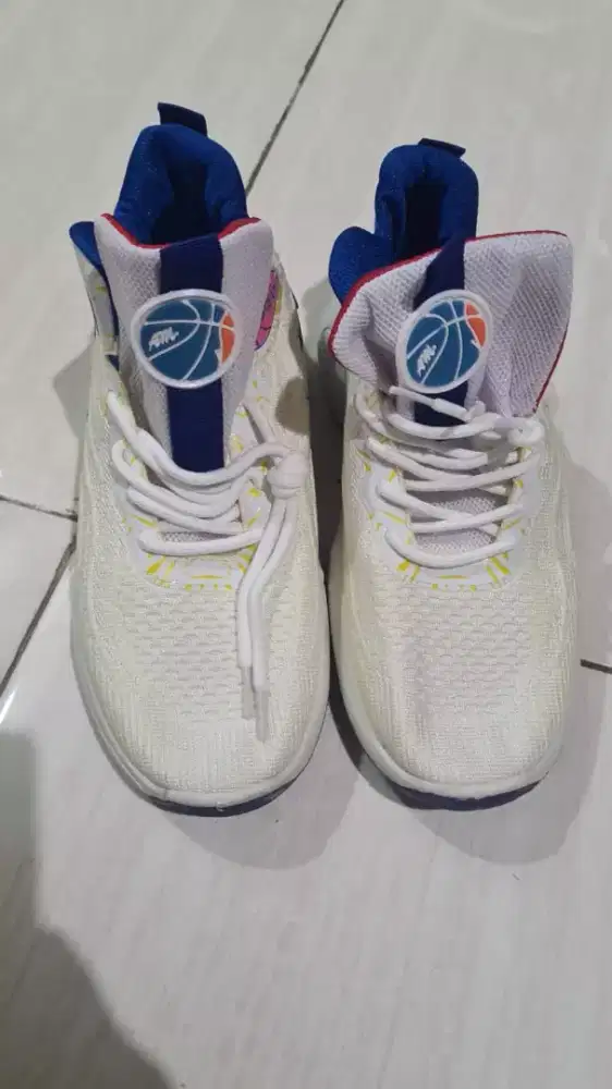 Sepatu nike dan pandora kondisi baru blm perma kepake