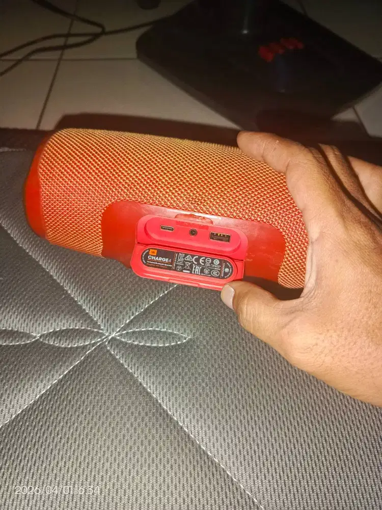 Jual speker bluetut jbl charge 4