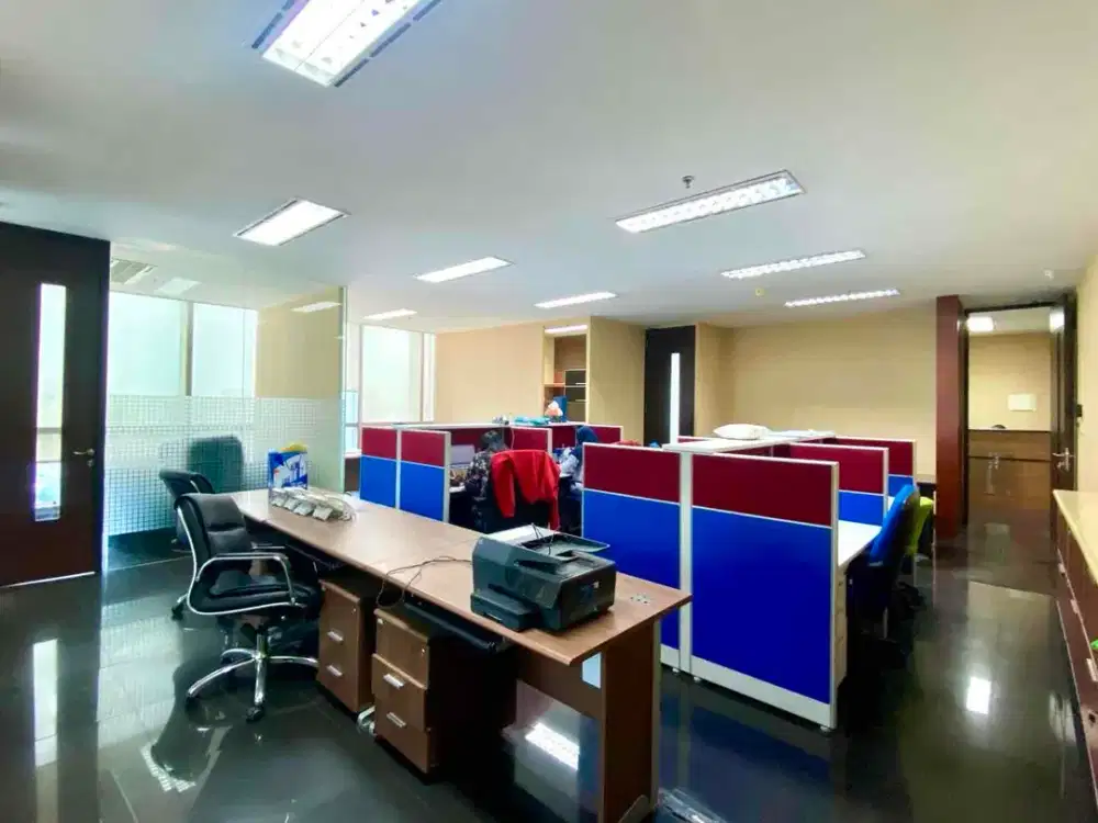 Jual Cepat Kantor Strategis 170m2 di Office 8 SCBD