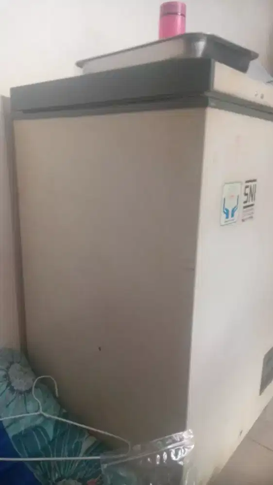 Gan saya mau jual freezer box