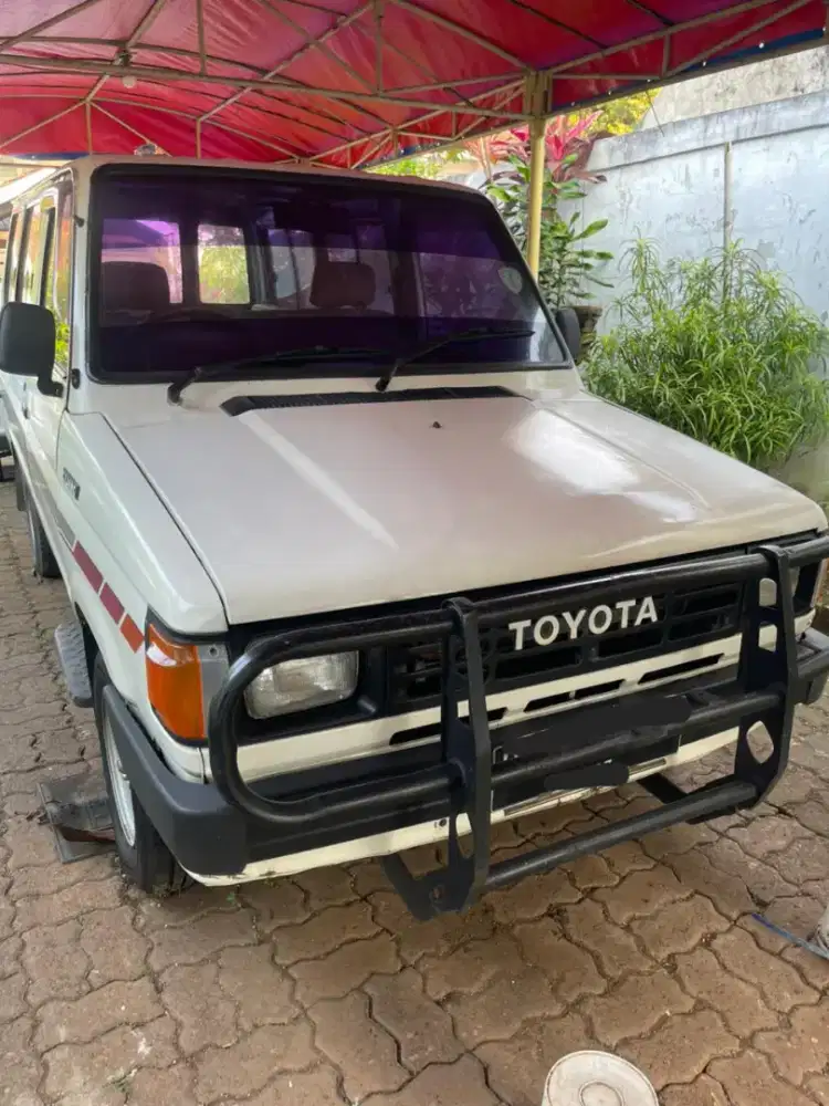 Jual Super Kijang Klasik Warna Putih 1989