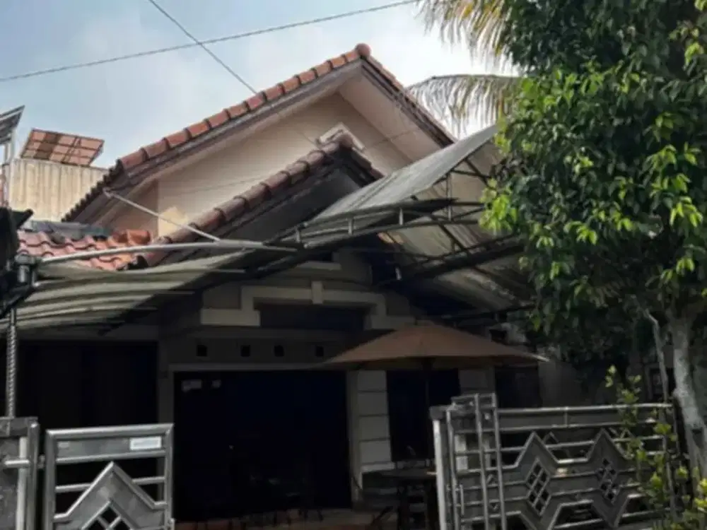 Rumah 2 Lantai Terawat & Siap Huni - Batununggal Indah bandung