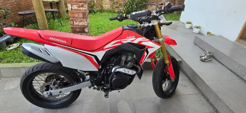 Honda CRF 150L 2020 (Pemakaian 2021) – Siap Pakai, Upgrade Mantap!