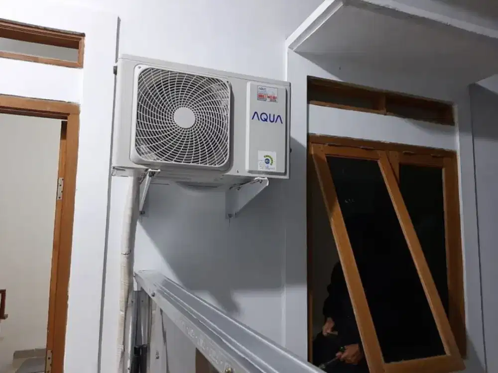 Tukang service ac cuci AC bongkar pasang AC service kulkas bergaransi