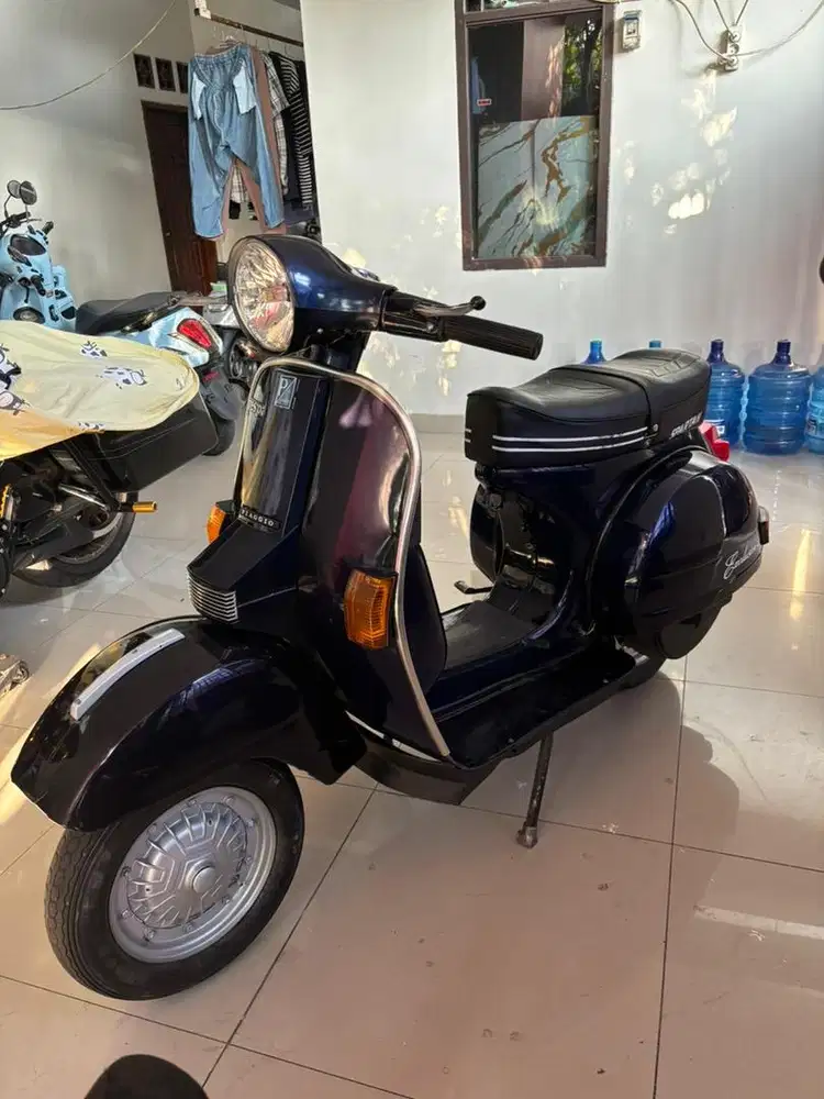 Vespa P150X 1981 Look New PX
