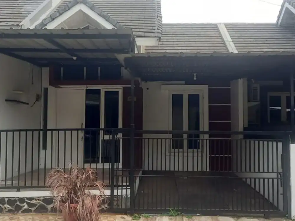 Rumah Dalam Perumahan Dengan Fasilitas Lengkap ( Saat ini Masih Tersewa s/d April 2027 )