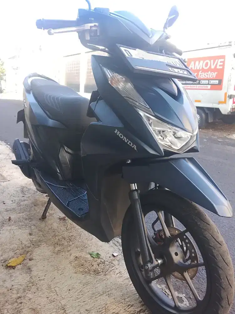 Honda Beat Deluxe 2022 type CBS ISS  Mulus Setangan Isi Lengkap