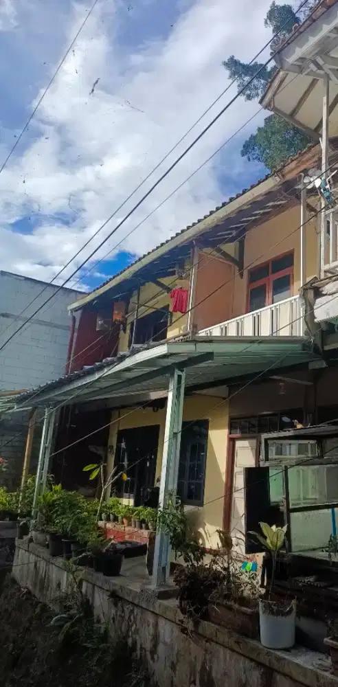 Dikontrakan Rumah 2 Lantai daerah Dago Ataa