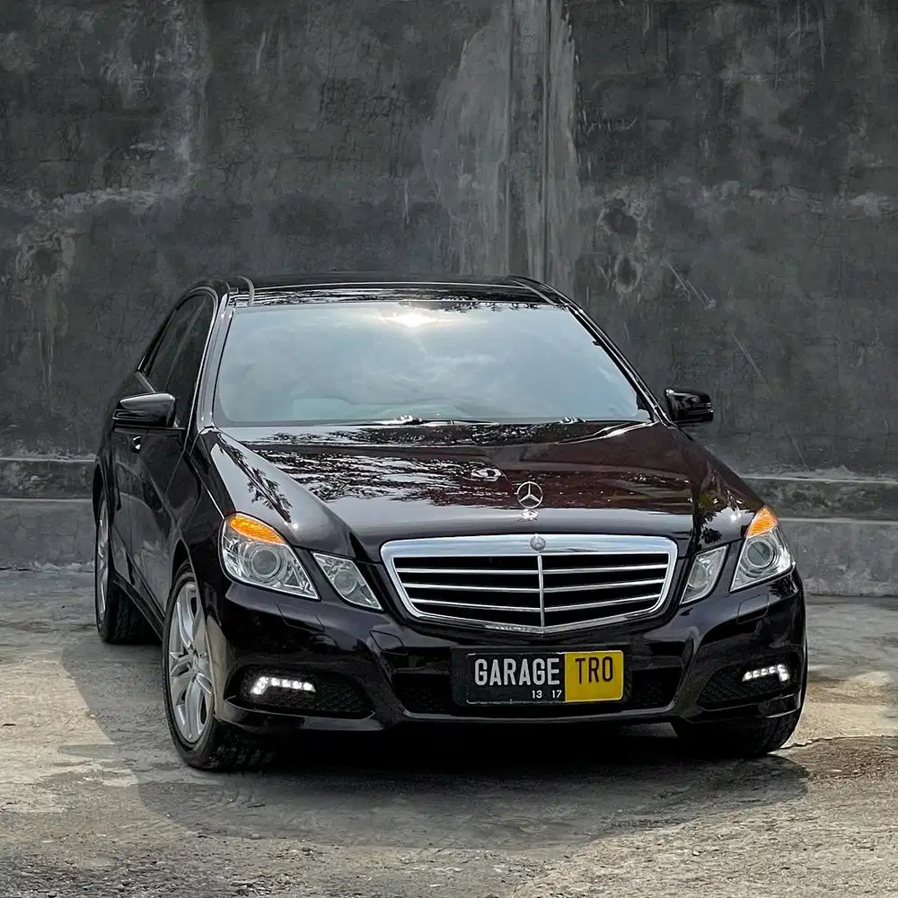 Rare colour AVG! Sunroof panaromic W212 E300 V6 Mercedesbenz