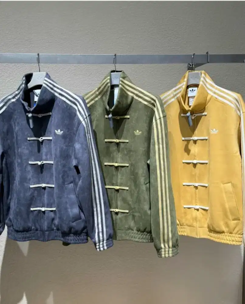 [Pre-order] VIRAL, UNISEX Adidas TANG, CNY, Cheongsam 3.1 Soft  SUEDE.