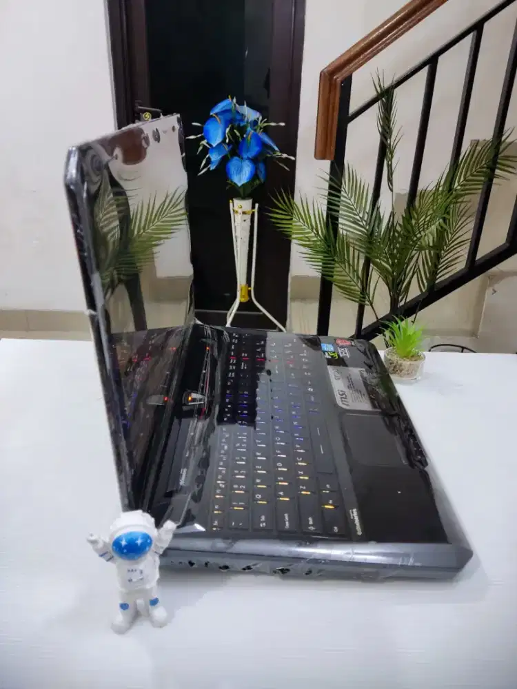 Laptop Gaming MSI GT60 Core i7 Ram 20gb Ssd+Hdd Dual Vga SiapPakai COD