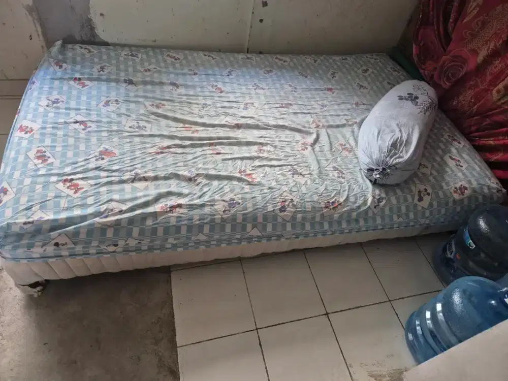 Kasur spring bed
