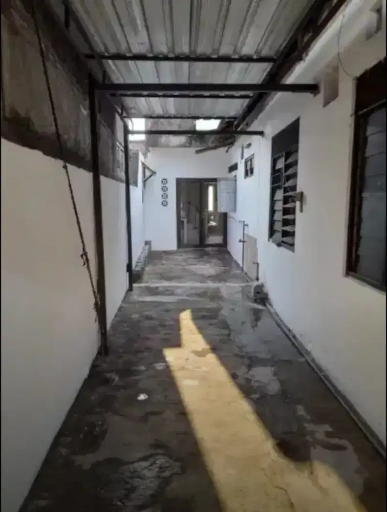 DISEWAKAN RUMAH 2 LANTAI DEKAT MALIOBORO