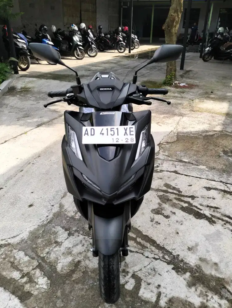 VARIO 160 CBS 2023 ISTIMEWA