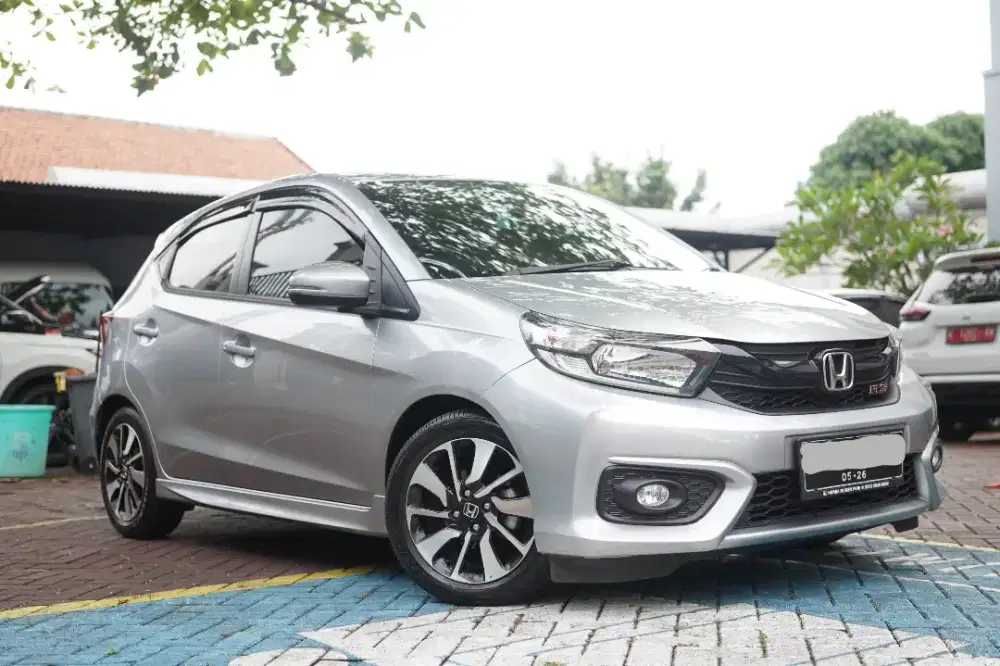 Honda BRIO RS Matik 2021 silver