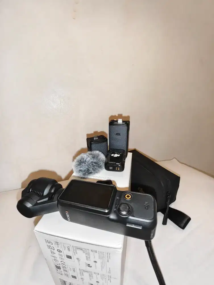 DJI Osmo Pocket 3 Creator Combo