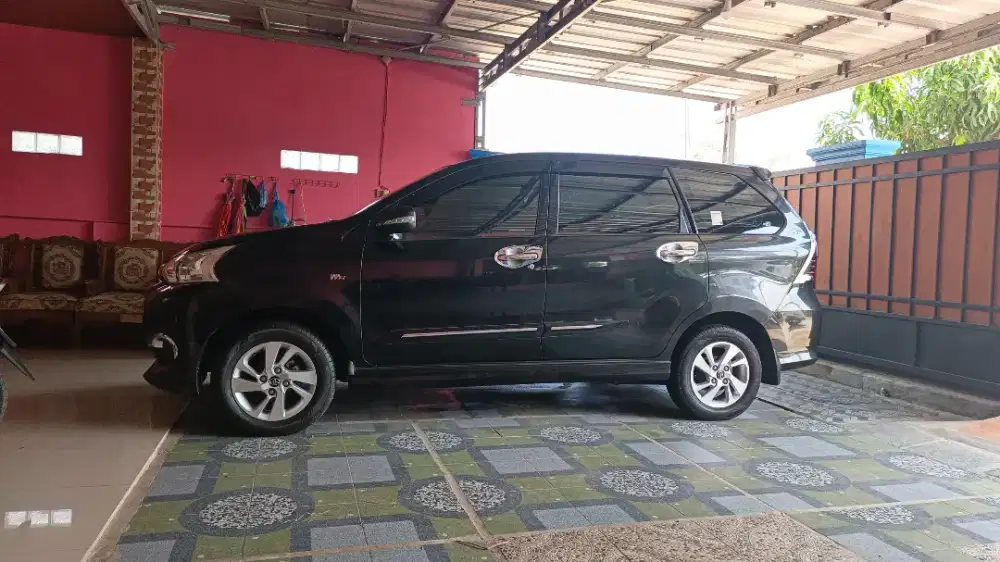 Toyota avanza velos 2017