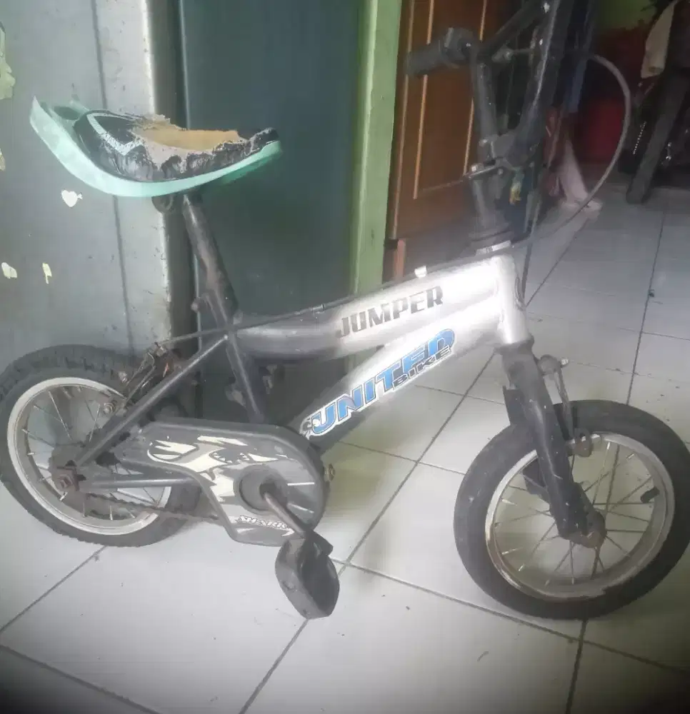 Sepeda anak united UK 12