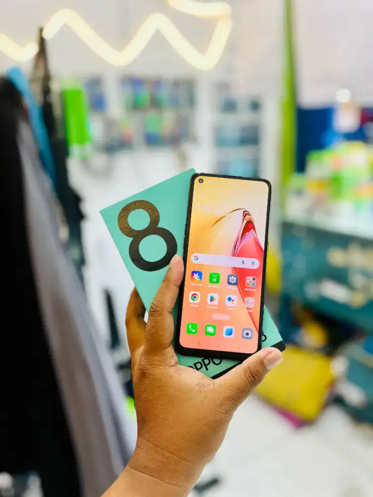 Oppo Reno 8 4g 8/256 Fullset