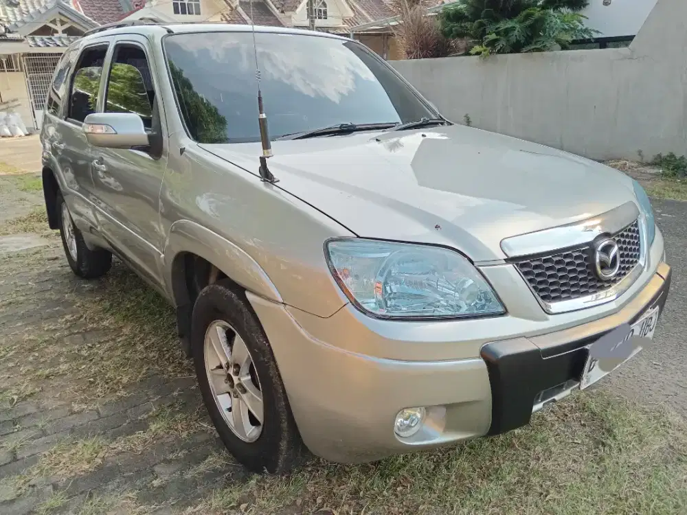 Mazda Tribute 2.3L bensin 4 x 2