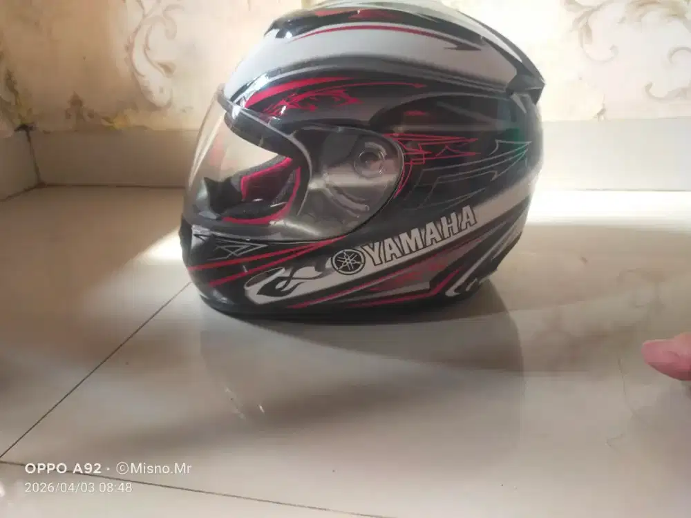 Helm Yamaha ful face