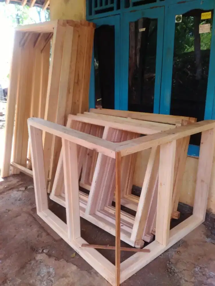Jual kusen,pintu dll