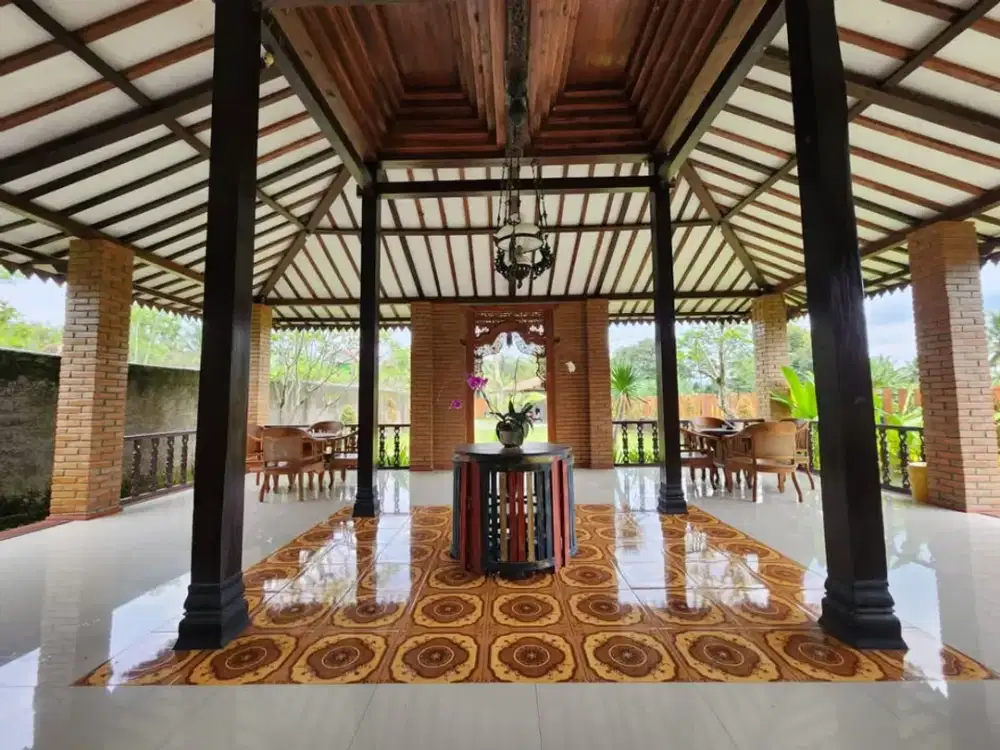 dijual villa aktif pakem ada kolam renang jl kaliurang km 15 dekat kopi klotok