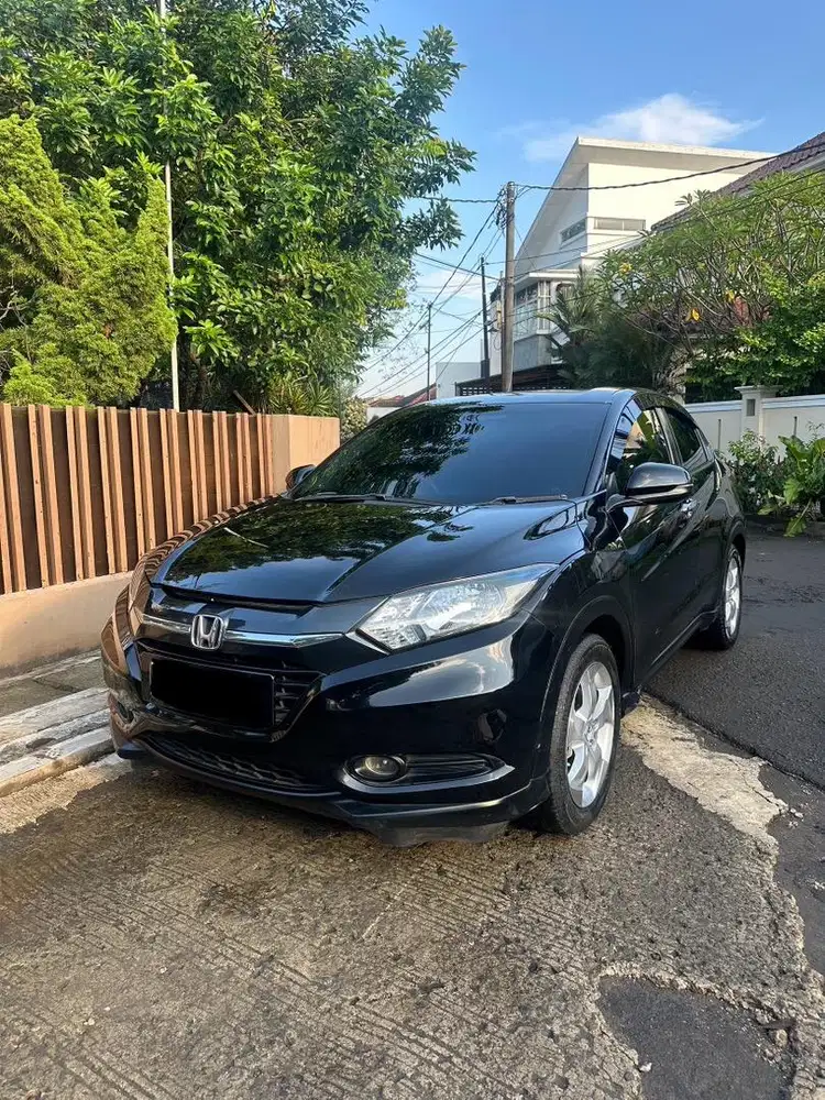 Dijual - Honda HRV E CVT 2015 Black