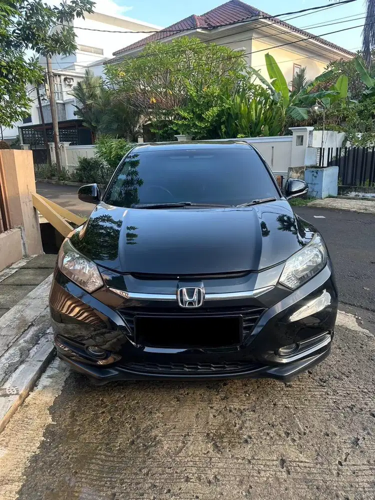 Dijual - Honda HRV E CVT 2015 Black