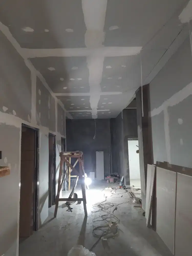 Keramik plafon partisi kelistrikan dan renovasi rumah