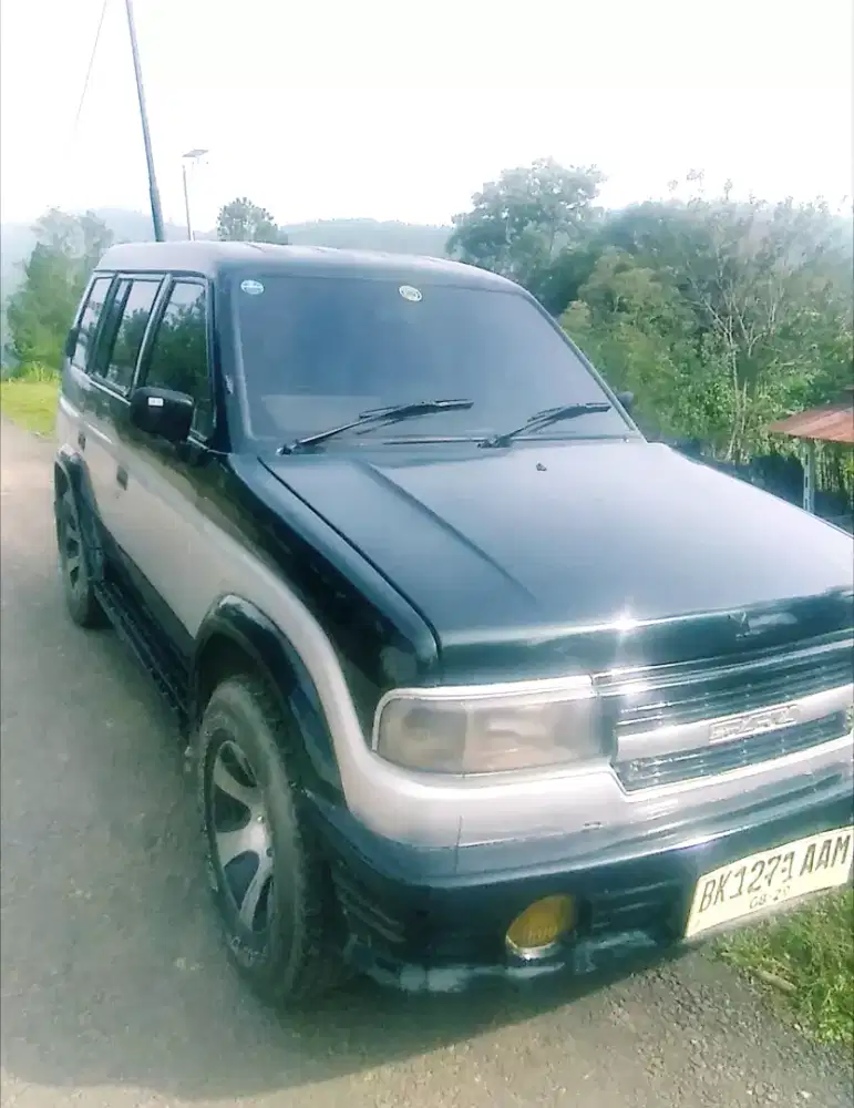 Isuzu panther suv 1.5 cc solar