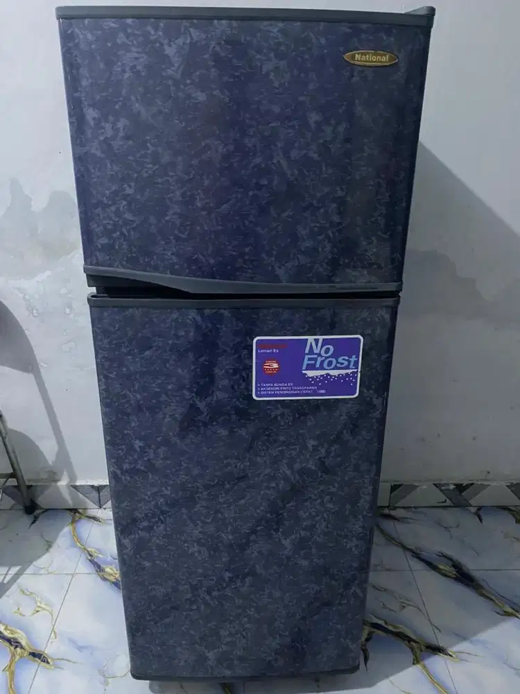 Dijual kulkas 2pintu