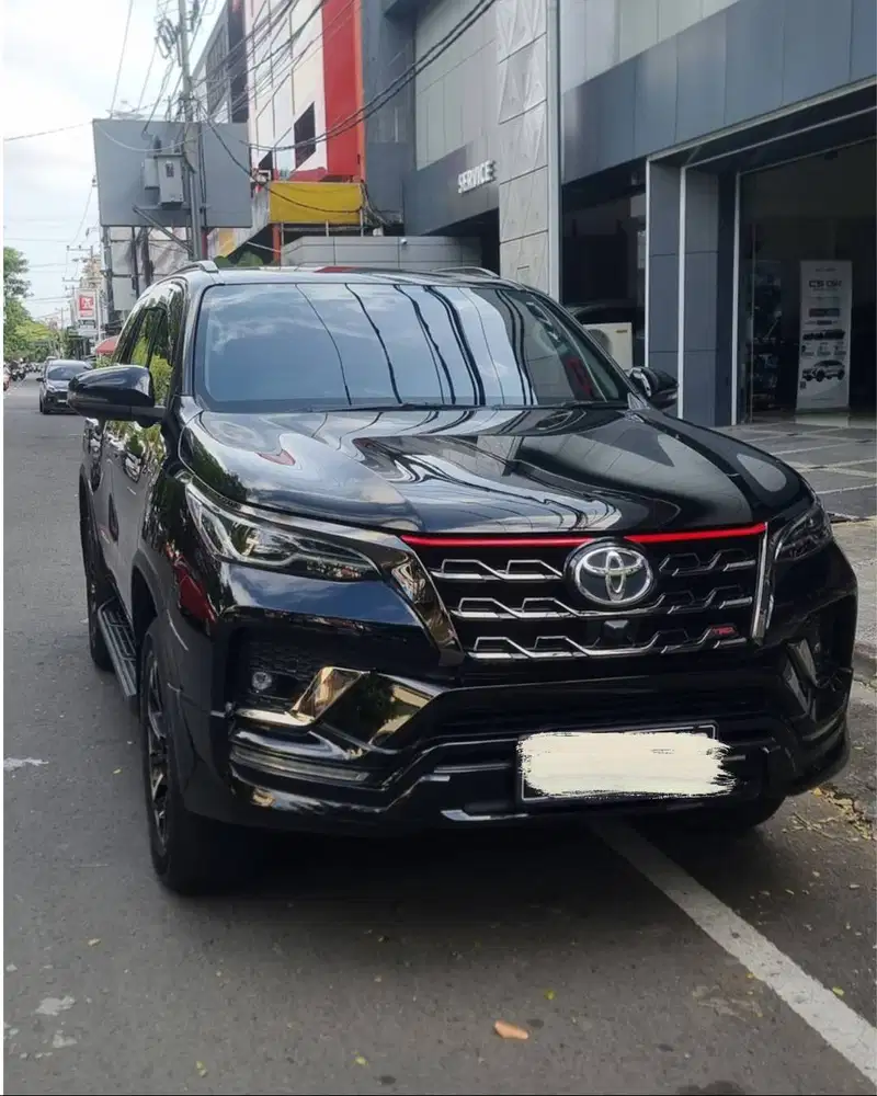 Fortuner 4x2 TRD Sportivo