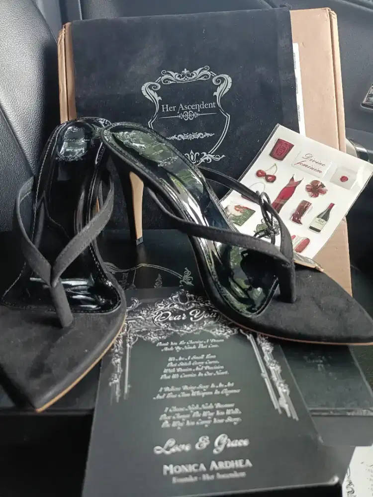 Sandal Her Ascendent original hiels ukuran 39