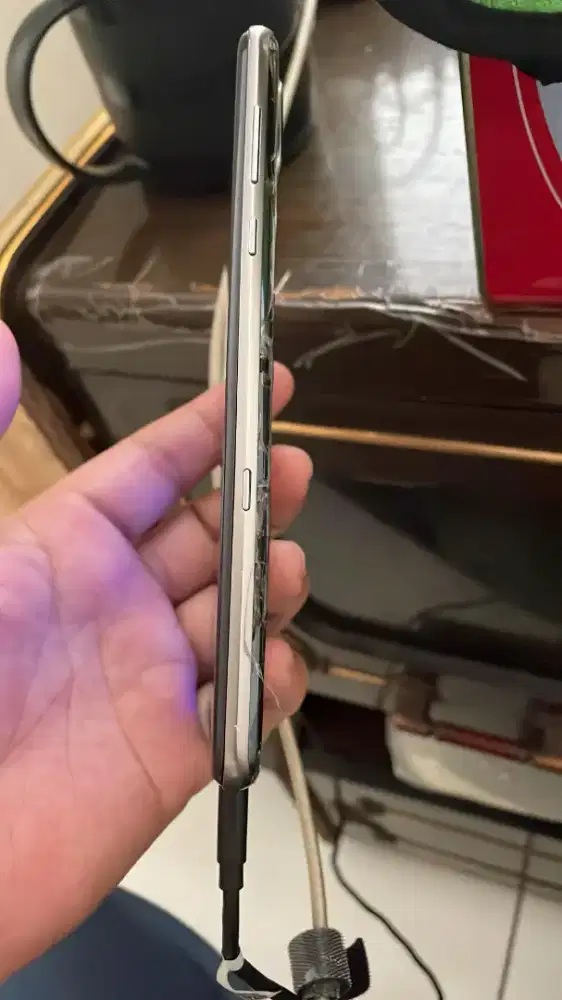 Sharp aquos R3 ram 6)128 gb