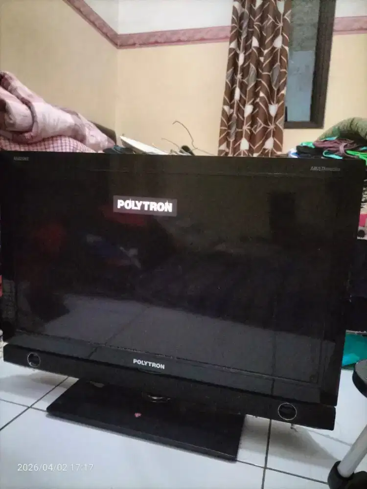 Dijual TV Polytron 24inch kondisi sehat no minus