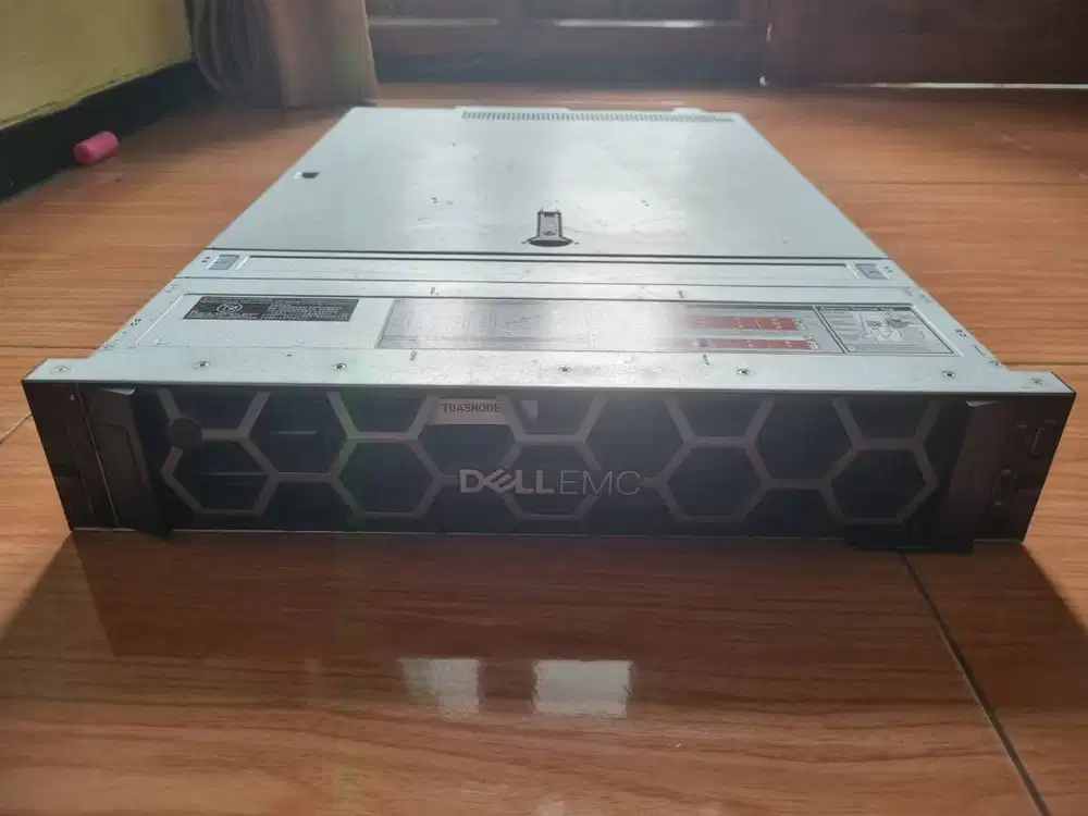 Dijual Server Dell PowerEdge R540 Intel Xeon Silver 10C / 20T 2.4 Ghz