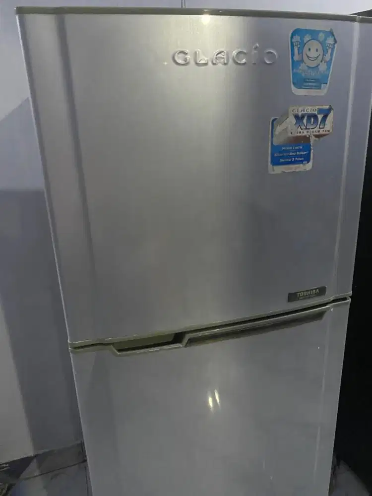 Dijual kulkas 2pintu